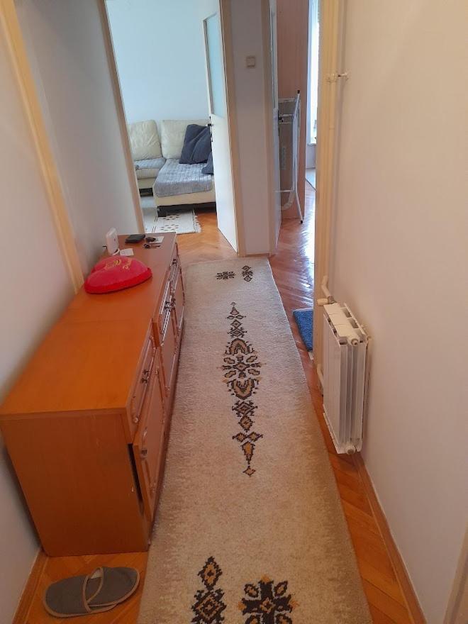Apartman Bulevar Stupine Tuzla Eksteriør billede
